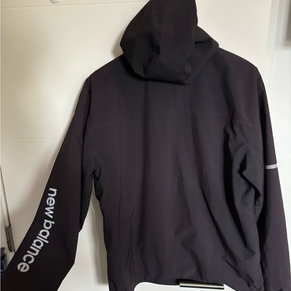 New Balance Rain Jacket - Picture 4 of 4